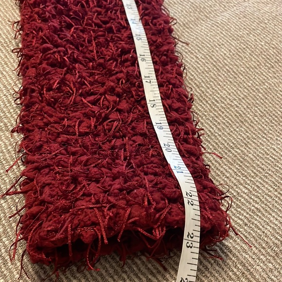 Laura’s CARTISE Adorable Retro Red Boucle fringed Jacket with hooks buttons. - Picture 9 of 9